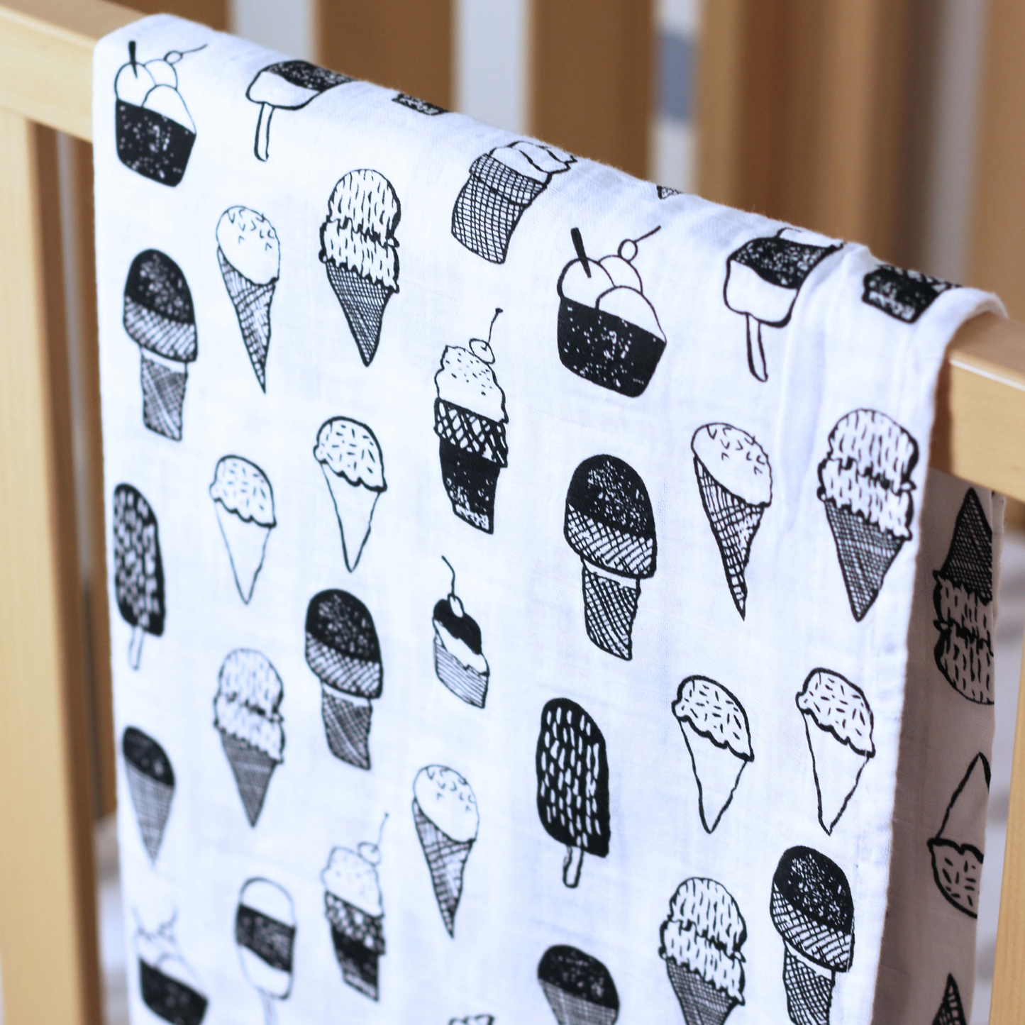 Organic Muslin Wrap "Ice Cream"