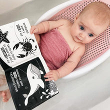 Load image into Gallery viewer, baby bath book,  high contrast baby book, black and white baby bath book, black and white water bath book, high contrast bath book, black and white baby toys, Young Wonderer, young wonderer baby boutique, baby boutique australia,  black and white baby toys australia, bath book, baby bath book, sensory play, bath sensory play
